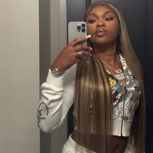 Meet your Posher, Iyana